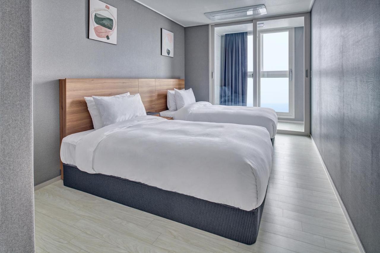 Gangneung Chonpines Ocean Suites Hotel Extérieur photo