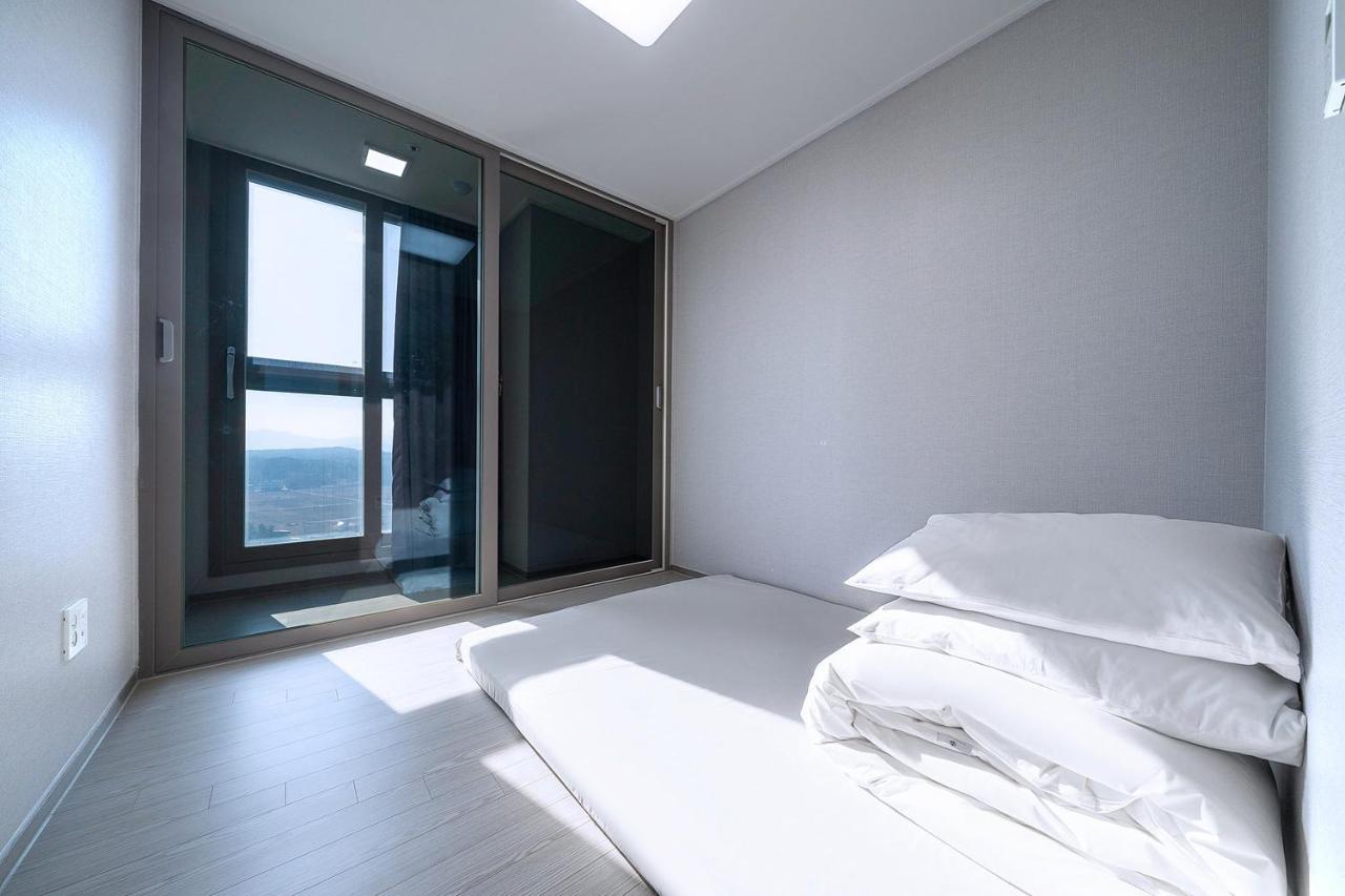 Gangneung Chonpines Ocean Suites Hotel Extérieur photo