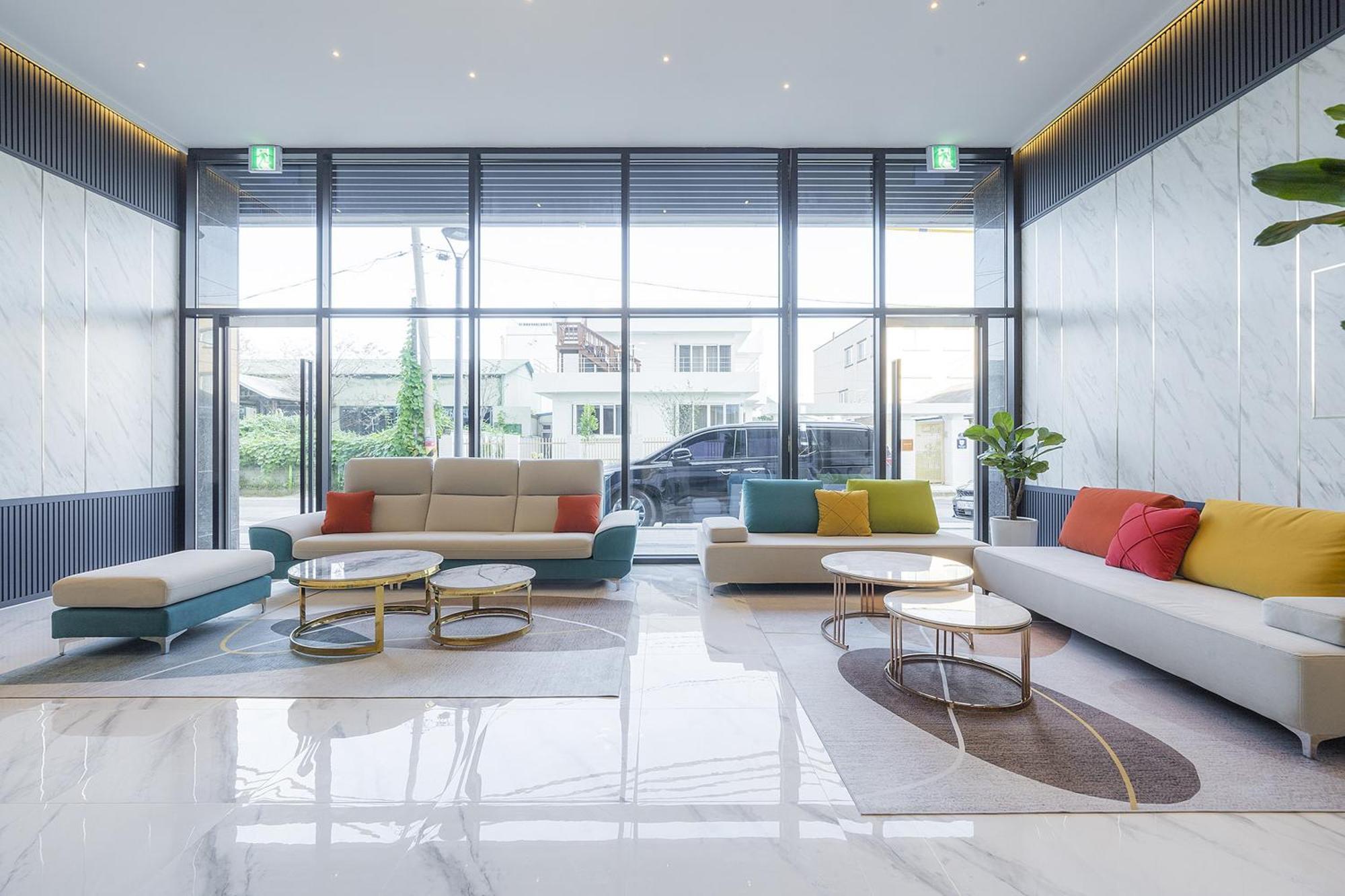 Gangneung Chonpines Ocean Suites Hotel Extérieur photo